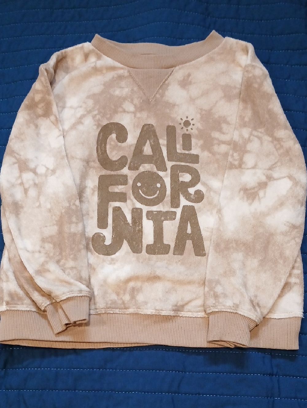 Little Co. Kids Tie-Dye Beige 'California' Graphic Velour Sweatshirt